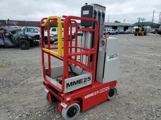 2022 MEC MME 25 Vertical Lift