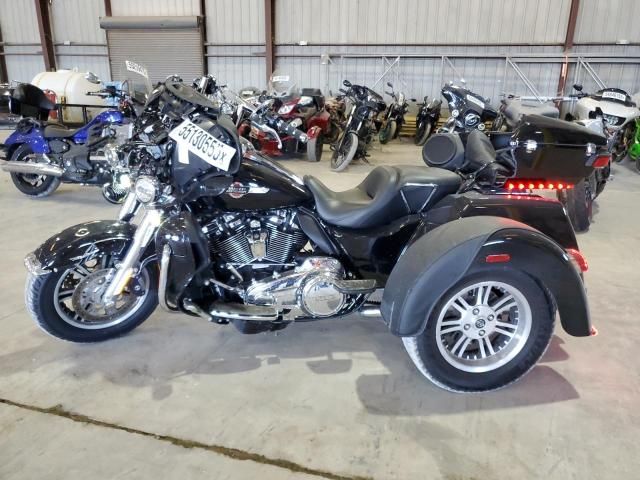 2022 Harley-Davidson Flhtcutg