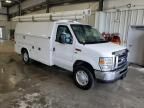 2014 Ford Econoline E350 Super Duty Cutaway Van