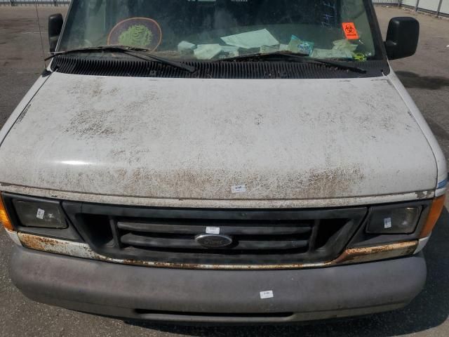 2004 Ford Econoline E150 Van