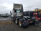2015 Freightliner Cascadia 125 Semi Truck