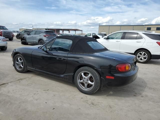 2000 Mazda MX-5 Miata Base