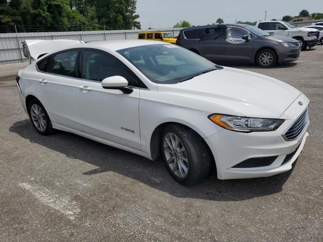 2017 Ford Fusion se Hybrid
