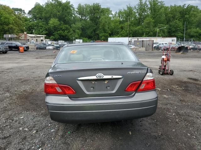 2004 Toyota Avalon XL