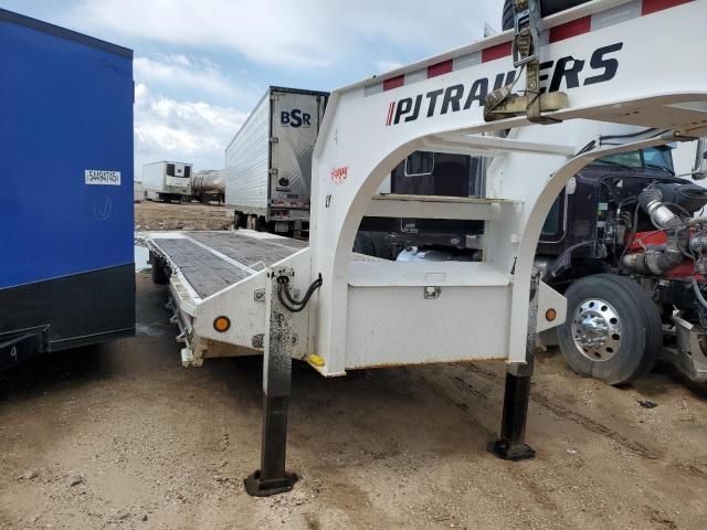 2024 PJ Hydraulic Tail Equipment Trailer