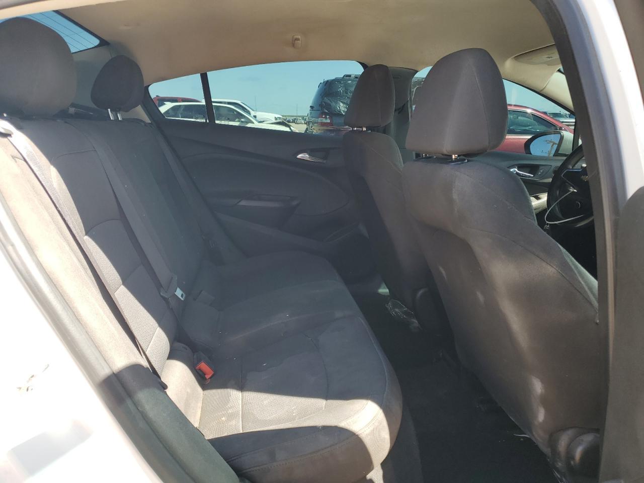 2018 Chevrolet Cruze ls