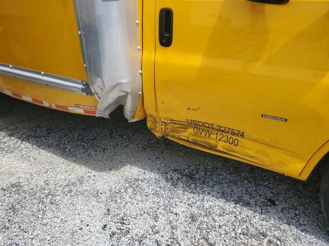 2022 GMC Savana Cutaway G3500