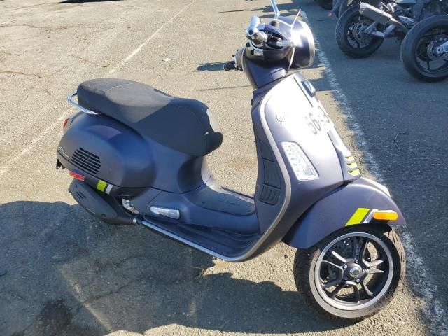 2024 Vespa GTS/SEI Giorni 300