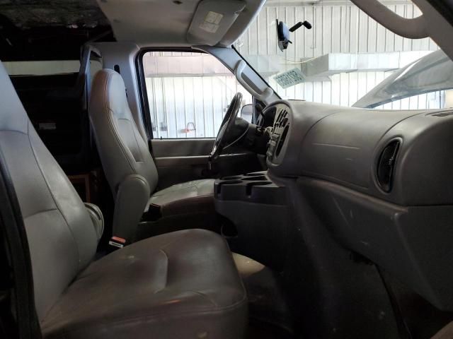 2007 Ford Econoline E350 Super Duty Wagon