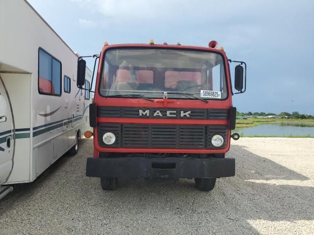 1985 Mack 250 MS250