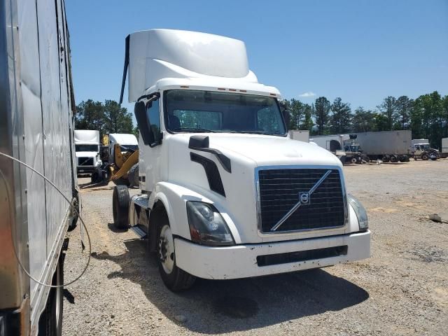 2015 Volvo VNL Semi Truck