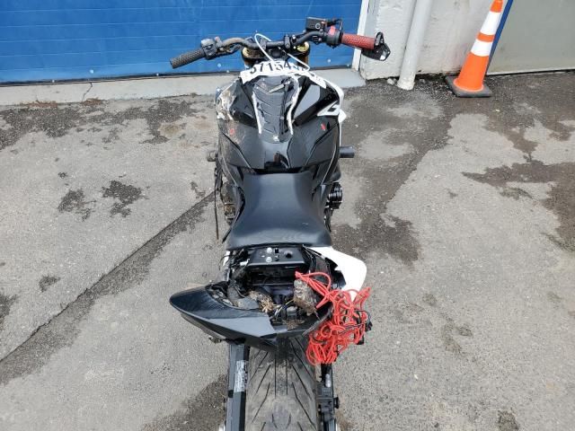 2021 Suzuki GSX-S750 M