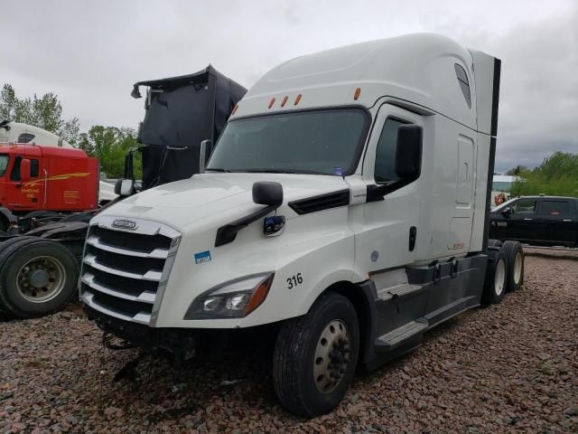 2019 Freightliner Cascadia 126 Semi Truck