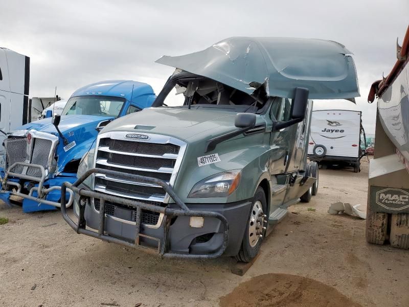 2020 Freightliner Cascadia 126 Semi Truck