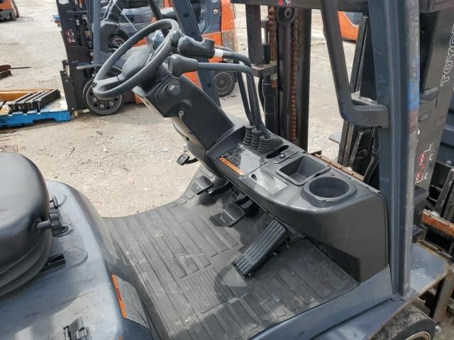 2017 Toyota Fork Lift