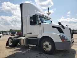 Salvage trucks for sale at Moraine, OH auction: 2018 Volvo VNL Semi Truck