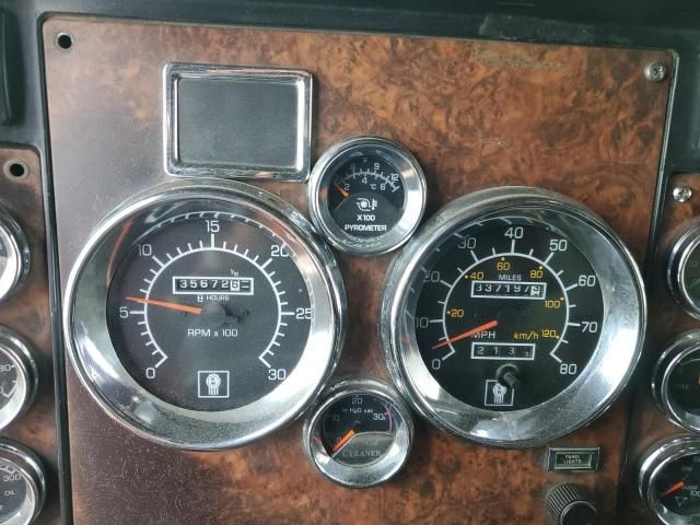 2005 Kenworth T800 Dump Truck