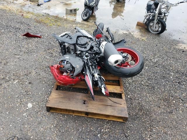 2025 Suzuki Gsx-r1000