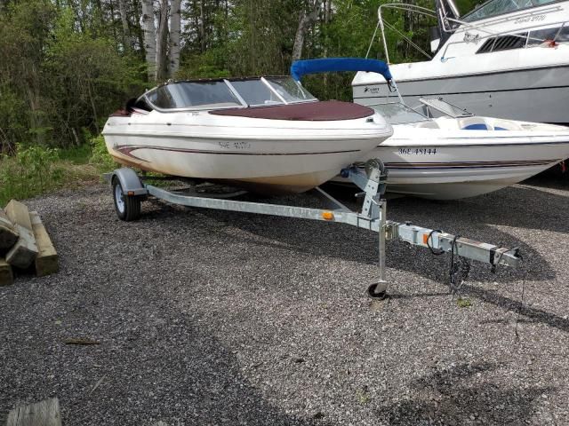 2002 Glastron Boat