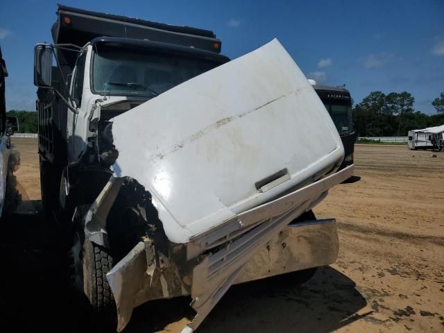 2001 Sterling L9500 Dump Truck