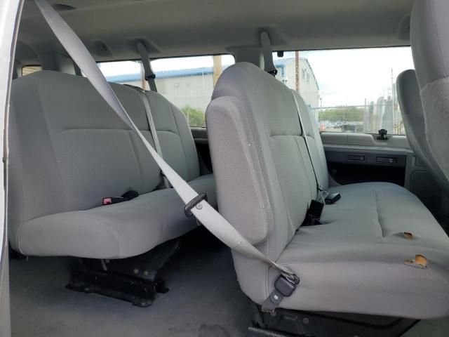 2011 Ford Econoline E350 Super Duty Wagon