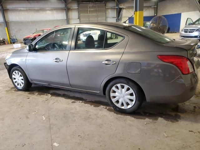 2013 Nissan Versa S
