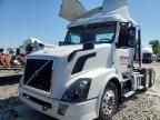 2016 Volvo VNL Semi Truck