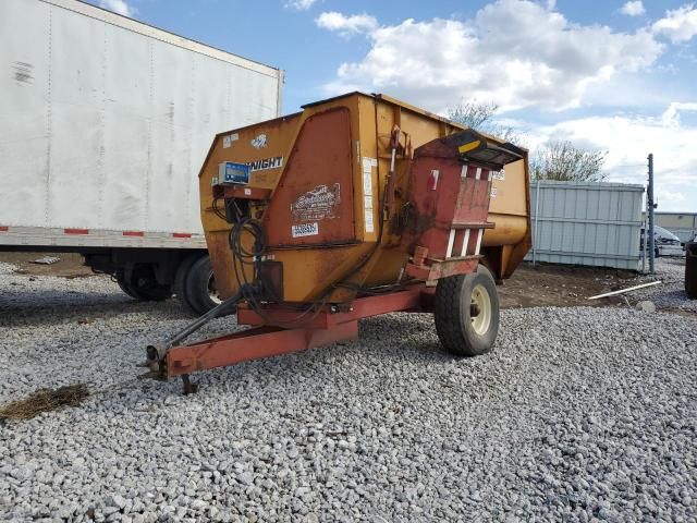 2000 Knight Reel Auggie 3450 Feed Mixer
