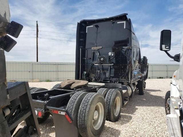 2018 Kenworth Construction T680