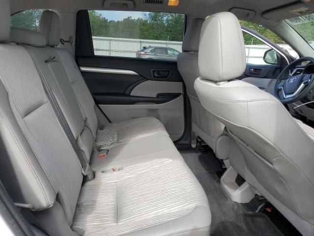 2015 Toyota Highlander LE