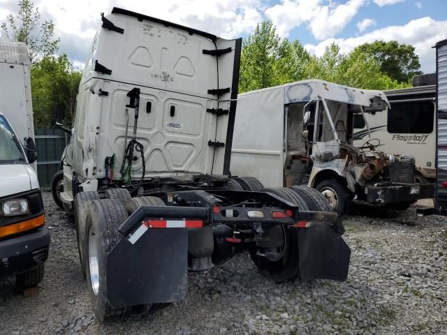 2022 Freightliner Cascadia 126 Semi Truck