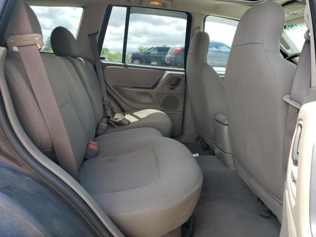 2004 Jeep Grand Cherokee Laredo