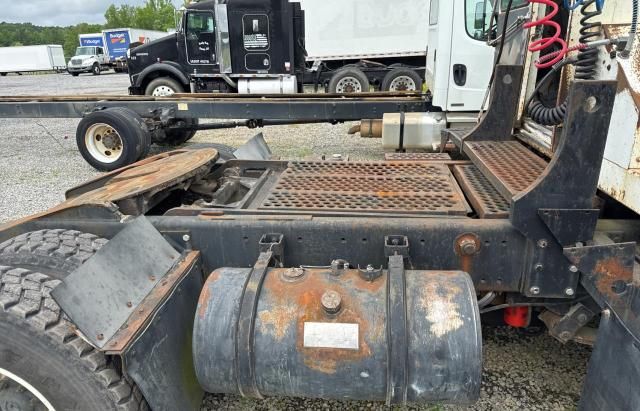2000 Ottawa Yard Tractor Other