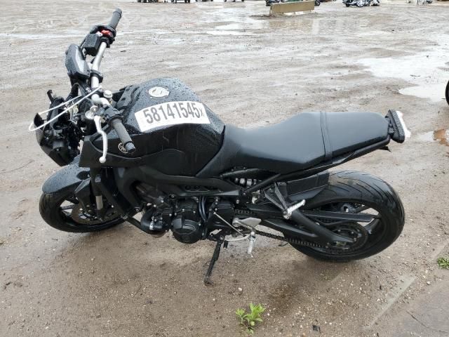2016 Yamaha FZ09