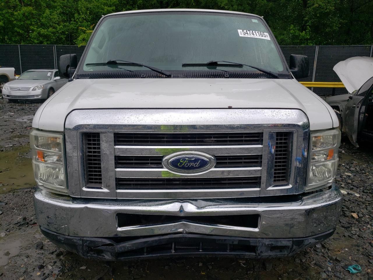 2011 Ford Econoline E350 Super Duty Wagon