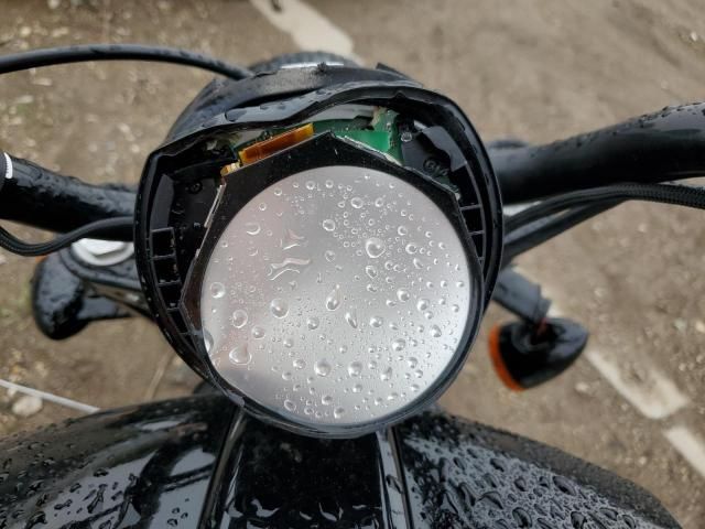 2025 Indian Motorcycle Co. Scout Bobber Limited +TECH