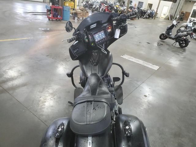 2018 Indian Motorcycle Co. Chieftain Dark Horse