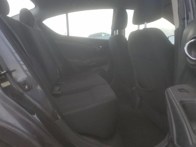 2015 Nissan Versa S