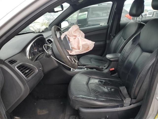 2013 Chrysler 200 Limited
