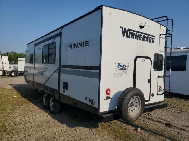 2022 Winnebago Minnie