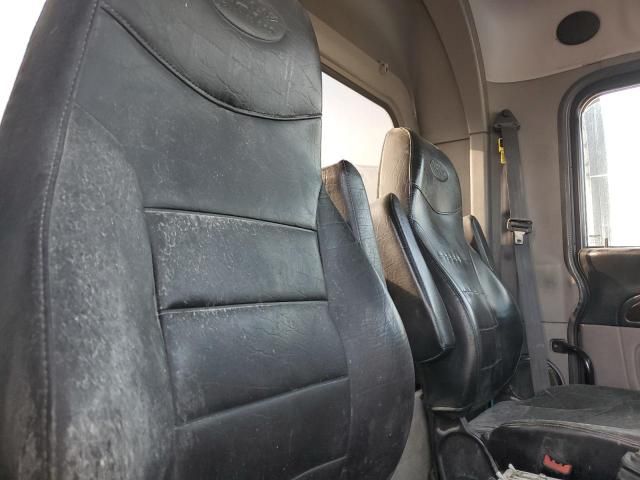 2020 Peterbilt 389