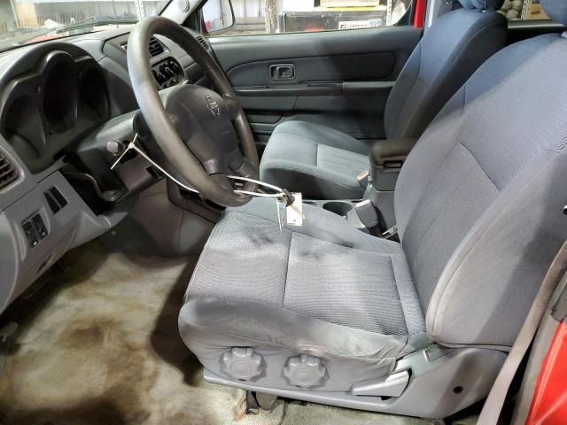 2004 Nissan Frontier Crew Cab XE V6