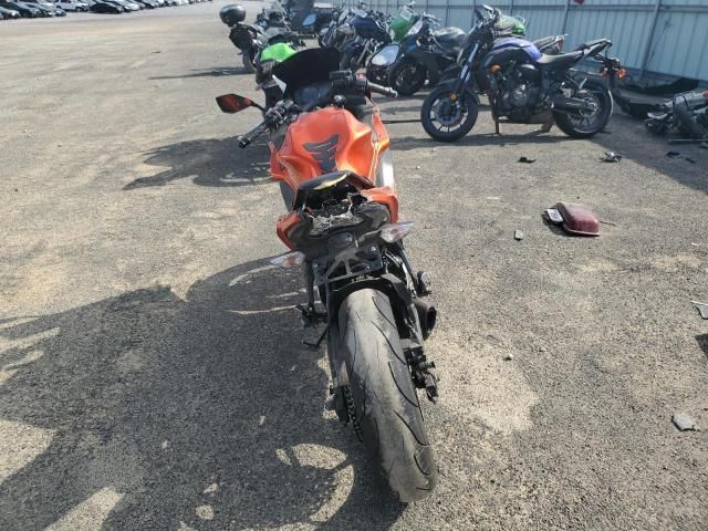 2017 Kawasaki EX650 F