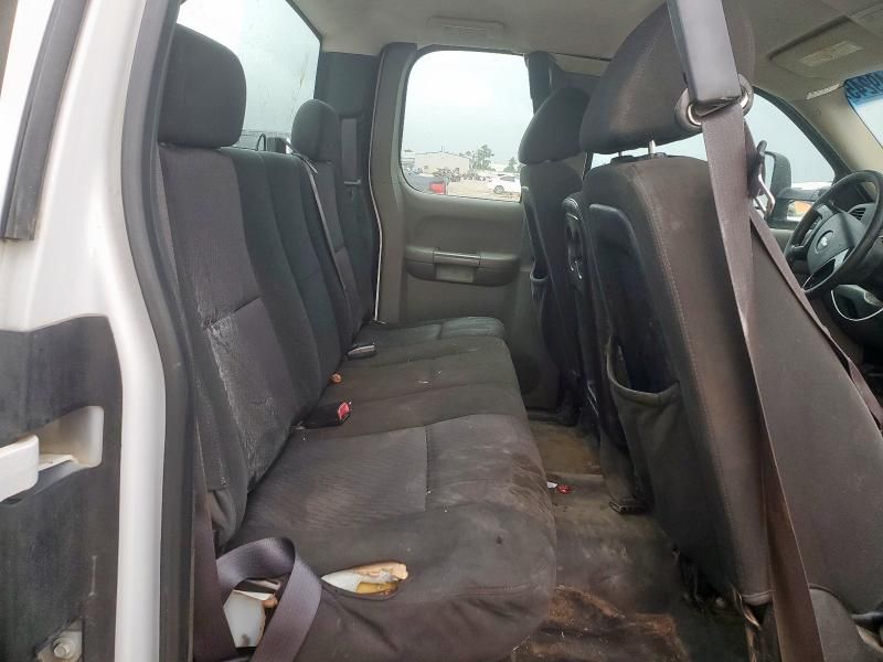 2012 Chevrolet Silverado C2500 Heavy Duty