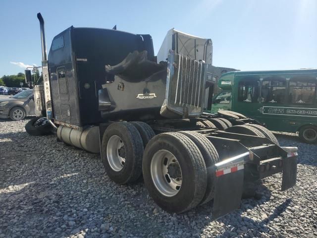 2005 Kenworth W900 Semi Truck