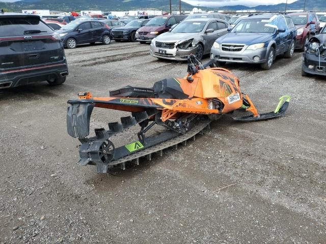 2022 Arctic Cat Snowmobile
