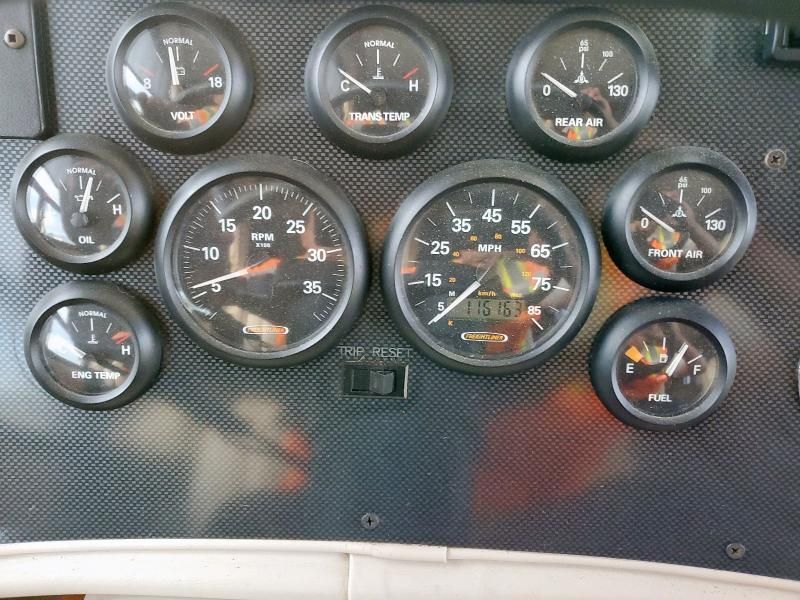 2002 Freightliner 2002 Newmar Tiffin                     Zephyr