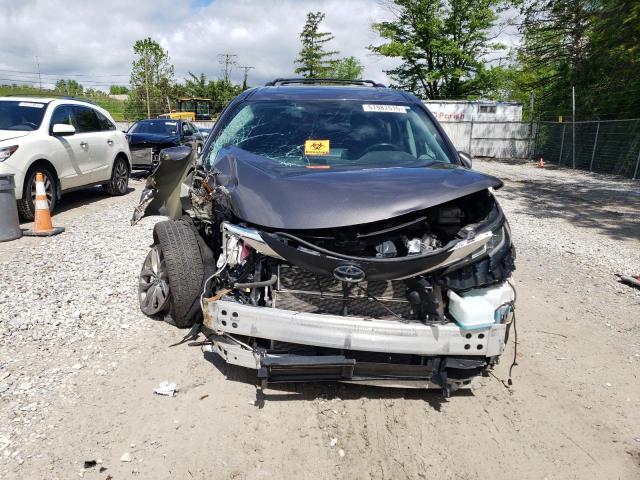 2021 Toyota Sienna xle