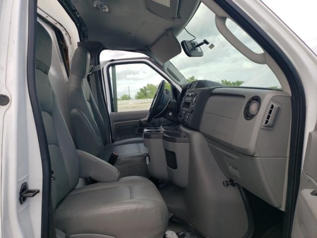 2024 Ford Econoline E450 Super Duty Cutaway Van