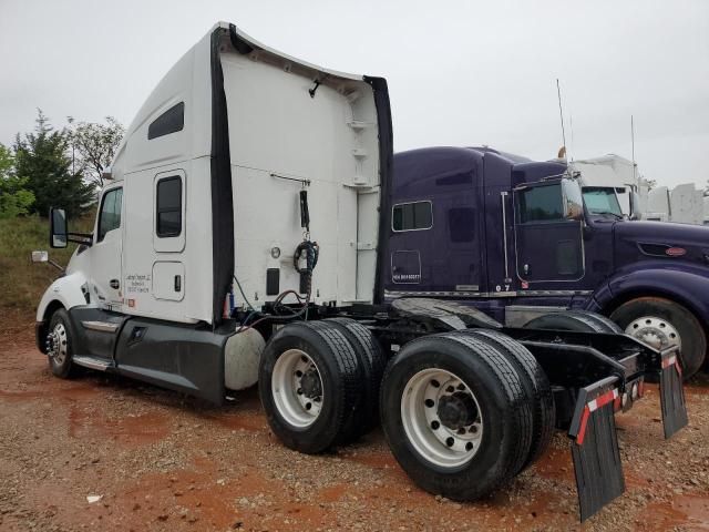 2018 Kenworth Construction T680